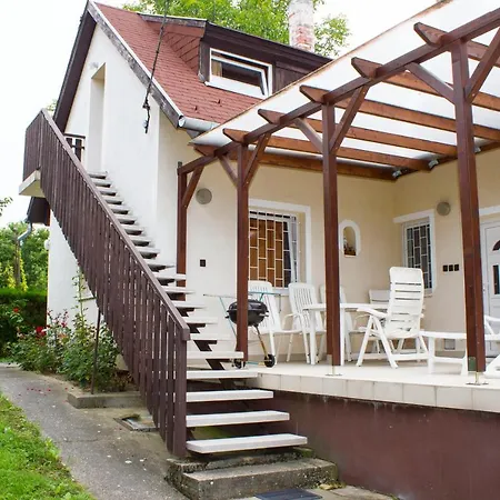 Haus Pelso Проживание в семье